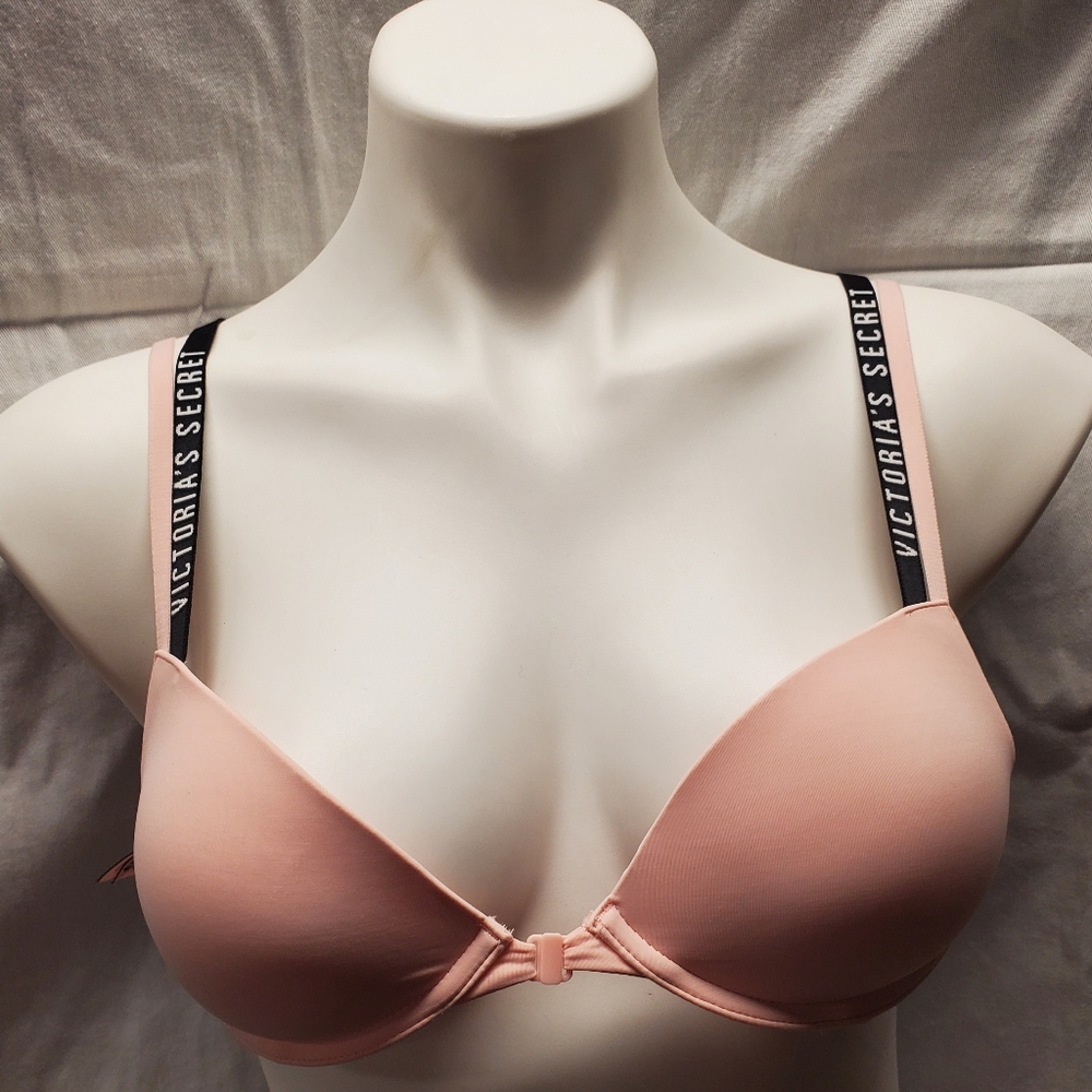 Victoria's Secret Padded Lined Pushup Bra 32B